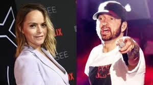 A young rapper, struggling with every aspect of his life, wants to make the most of what could be his final opportunity but his problems around gives him doubts. Eminem S 8 Mile Co Star Taryn Manning Congratulates Him On Major Sobriety Milestone