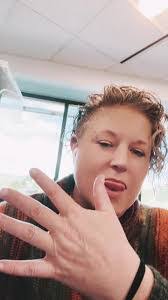 Kara Buckley's Instagram, Twitter & Facebook