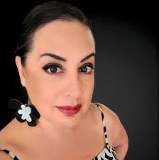 If you know anything that can lead to an arrest in the hit and run death of  Cindy Van Dam please call crime stoppers at 822.1111.🙏🏽🙏🏽