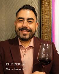 Hear from @onyxcoffeelab and Hail Fellow Well Met confounder  @andreaarkanspro about the origins of one our favorite things at Well Met,  our Wine Club! Join the Natural Wine Movement with the Well