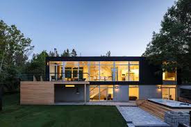 Something that is spectacular especially : Walls Of Glass Define This Spectacular Modern Home In Canada