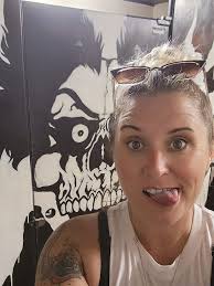 Jessica Muns (@jmunster85) · Instagram photos and Reels