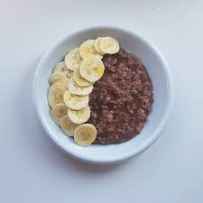 New The 10 Best Food With Pictures Breakfast Oatmeal With Cacao Topped With 40g Of Banana And 7g Of Honey Heaven Weight Food Oatmeal Breakfast Oatmeal
