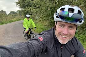 Cupar Optician set to cycle from London to Edinburgh to raise funds for  Crisis