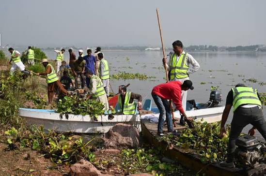 JazzWorld Joins Rawal Dam Cleanliness Drive With CDA, MCI