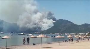Muğla'nın marmaris ilçesinde çıkan orman yangını kontrol altına alınmaya çalışılıyor. 2f1i8nv0ezasbm