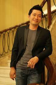 Vào nghề từ năm 1996, nhưng mãi cho đến năm 2000 kinh quốc mới có dịp khẳng định mình trong bộ phim dòng đời, chuyện tình bên dòng kênh xáng, hướng nghiệp. Izxbrp Gtozs2m