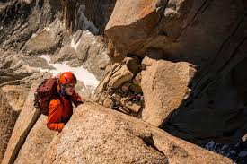 Long considered impossible, coveted by many and attempted by a few, the fitz traverse has fueled the imaginations of climbers in patagonia for decades. Fitz Roy Traverse Patagonien