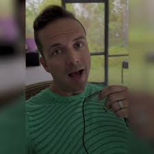 TikTok Dad Claps Back After Commenters Shame Daughters For Dresses