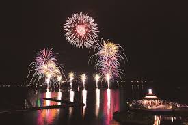 Pokémon sun and moon are the 7th generation of pokémon games, coming out november 18, 2016 (november 23 for. Fireworks To Light Up Sun Moon Lake For New Year Taiwan News 2019 12 17 17 22 00