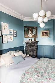 Nos Astuces En Photos Pour Peindre Une Piece En Deux Couleurs Archzine Fr Chambre Coloree Deco Chambre Idee Chambre