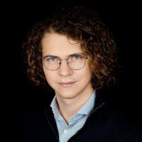 Danielle Lennox (Walker)