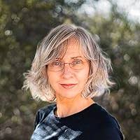 Living Color: Master Lin Yuns Guide to Feng Shui and the Art of Color by Sarah  Rossbach