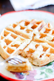 easy and fluffy belgian waffles