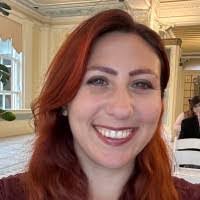 Deanna Eaves's Instagram, Twitter & Facebook