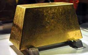 If it is made up of a mixture of sand, stone and gravel, the weight can easily exceed 3,000 pounds per cubic yard. How Much Would A Cubic Foot Of Gold Weigh