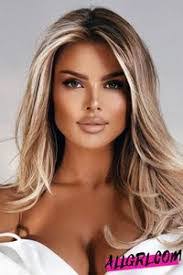 Sandy Toler's Instagram, Twitter & Facebook