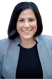 Shayna Hoffman's Instagram, Twitter & Facebook