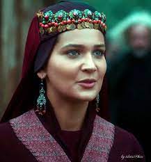 Gönül dağı dizisindeki dilek aslında kim? Gulsim Ali Ilhan Aslihan Hatun 53 Beauty Girl Beauty Face Turkish Women Beautiful