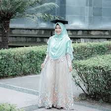 We did not find results for: Nggak Harus Kebaya 7 Gaun Muslimah Ini Bisa Dipakai Saat Wisuda Yukepo Com Line Today