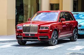 Red Rolls Royce Cullinan Pinterest Entmillionaire Rolls Royce Cullinan Rolls Royce Rolls Royce Suv