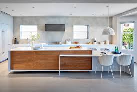 The appliances blend in beautifully with a white finish that matches the cabinetry. 75 Beautiful Kitchen With White Appliances Pictures Ideas July 2021 Houzz