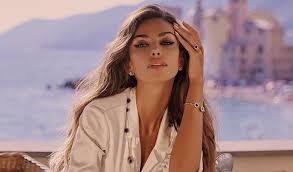 Nella vita di zaniolo ci sarebbe ora madalina ghenea, modella. MÄƒdÄƒlina Ghenea Spune AdevÄƒrul Despre Presupusa RelaÈ›ie Cu Fotbalistul Nicolo Zaniolo Elle Ro