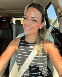 Dena Schneider's Instagram, Twitter & Facebook