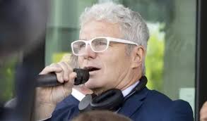 Damian Crowe (@dcrowe01)