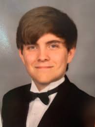 Seniors awarded scholarships from alumni