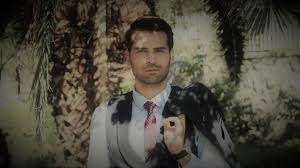 турецкий актер мехмет акиф алакурт и его жена фото Biografiya Erkan Merich Erkan Meric Tureckij Akter I Model Kinoteka Onlajn Zhurnal O Kino