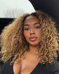 Can I safely achieve honey blonde hair color?