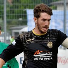 Lutz pfannenstiel (born 12 may 1973 in zwiesel) is a german former professional football goalkeeper and current football board member. Ein Leben Lang Regionalliga Urgesteine Unter Sich Landkreis Munchen