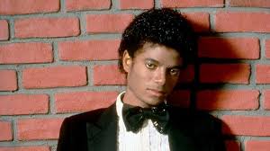 The future king of pop carried soul and r&b into the mainstream in the '70s with the jackson 5, and then leveraged music videos and smart collaborations to become a beloved global superstar in the '80s. Michael Jackson King Of Pop Zdfmediathek