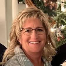 Betsy Marsh Strader (@BStr13)