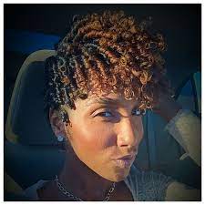 Finger Coils Naturliche Frisuren Naturlicher Kurzhaarschnitt Naturlocken Frisuren
