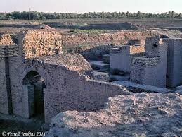 Repairing The Ruins Of Ancient Babylon Ancient Babylon Mesopotamia Ancient History