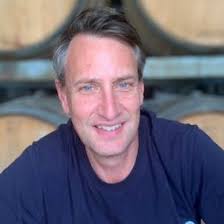 Cracking way to finish off 2021, honoured and humbled to receive the  Finsure award for BDM of the year. This award would not be possible without  the support of all our brokers,