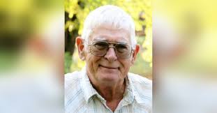 Bradley Newberry's Instagram, Twitter & Facebook