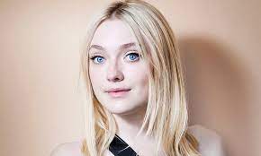 What actresses have blonde hair? Hd Wallpaper Woman S Face Dakota Fanning Actress Blonde Blue Eyed Blond Hair Wallpaper Flare