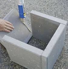 23 Amazing Diy Concrete Garden Boxes Ideas To Make Your Home Yard Looks Awesome Amazing A In 2020 Concrete Diy Diy Cement Planters Concrete Garden