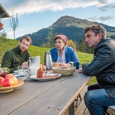 So sind sie stets über die neue staffel und die folgen im jahr 2018 informiert. Der Bergdoktor Das Ist Der Neue Im Gruber Clan Gala De
