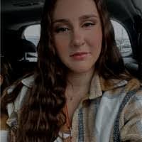 Shelly Pyle's Instagram, Twitter & Facebook