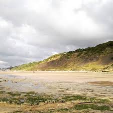 Les Falaises Des Vaches Noires A Houlgate Haut Lieu De La Paleontologie Normandie Cliffs Sea Houlgate Villerssurmer Villers Sur Mer Paysage Vache Noire