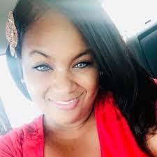 Mariana Ellison's Instagram, Twitter & Facebook