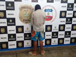 Segundo a secretaria estadual de segurança pública do amazonas, há relatos de prédios depredados e ataques a veículos também nas cidades de parintins. Com Varias Passagens Pela Policia Adolescente E Apreendido Apos Matar Colega A Tiros Em Manaus Policial Portal Do Holanda Notic Policia Adolescente Manaus