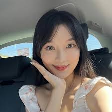 Lisa Yi (@lisa_yo.oy) • Threads, Say more