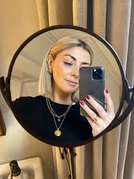 This hairstyle is simple and beautiful. 29 Blunt Bob Hairstyles That Will Make You Rethink Long Hair Who What Wear Uk