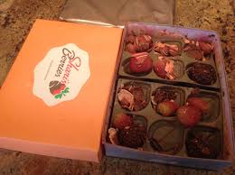 Fresh, beautiful blooms and ripe, juicy strawberries there's never been a more perfect pair. Spent 60 Including Delivery To Send Some Chocolate Covered Strawberries In Lieu Of Flowers Psa To Just Make Your Own At Home It S Not Expensive And Fairly Simple Couldn T Turn Out Much Worse