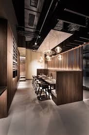 Interior Design Restaurant Bar Wood Industrial Floor Open Ceiling Drop Light Dining Japanisches Restaurant Interieur Restaurant Interieur Produktdesign